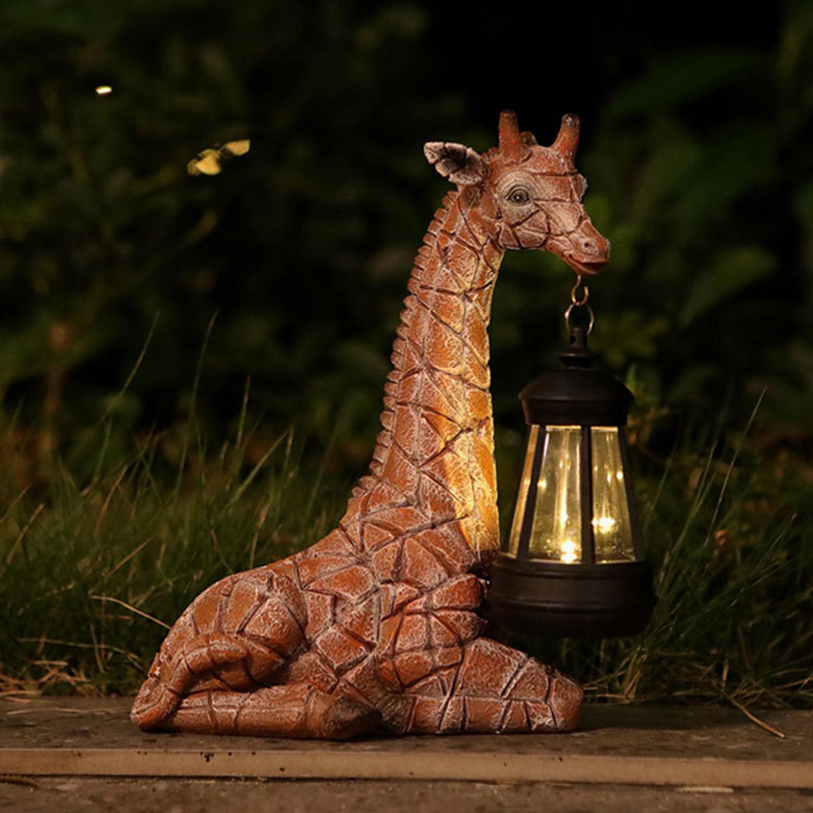 Outdoor Lighting Collections - Patung Jerapah Taman dengan Lampu Lentera